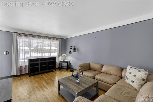 34226 Tonquish Trail, Westland, MI 48185