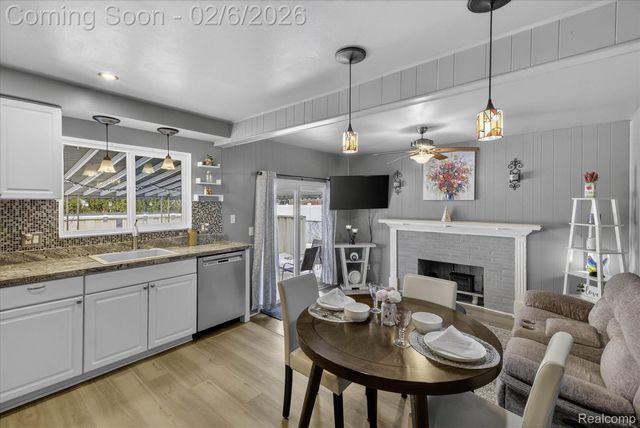 34226 Tonquish Trail, Westland, MI 48185