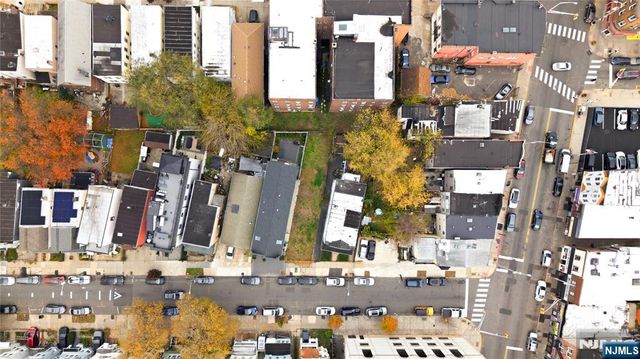 260 Ege Avenue, Jersey City, NJ 07304