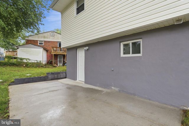 1404 WOODLARK DR, District Heights, MD 20747