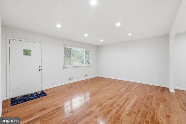 1404 WOODLARK DR, District Heights, MD 20747