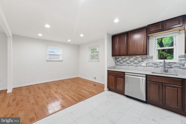 1404 WOODLARK DR, District Heights, MD 20747