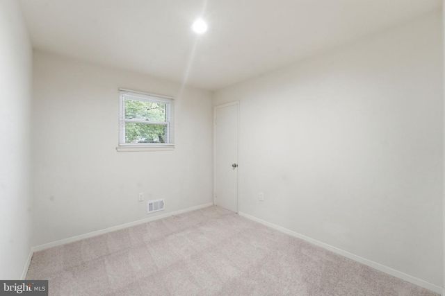 1404 WOODLARK DR, District Heights, MD 20747