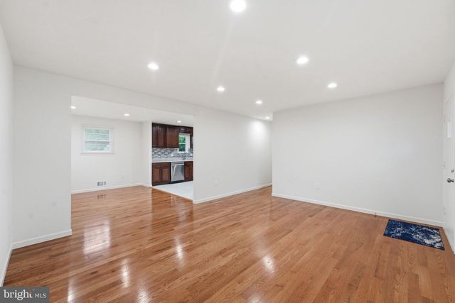 1404 WOODLARK DR, District Heights, MD 20747