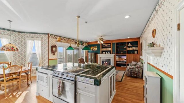 11060 San Luis Rey Dr, Valley Center, CA 92082