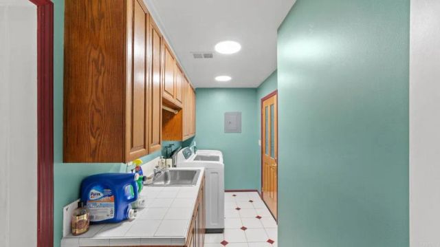 11060 San Luis Rey Dr, Valley Center, CA 92082