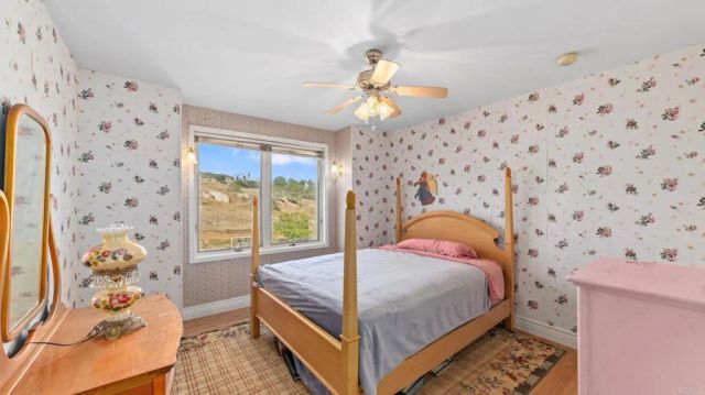 11060 San Luis Rey Dr, Valley Center, CA 92082