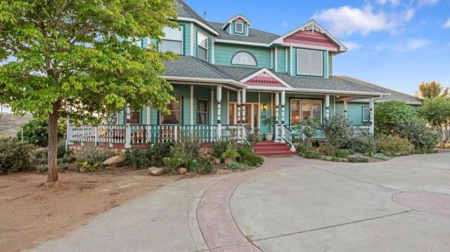11060 San Luis Rey Dr, Valley Center, CA 92082