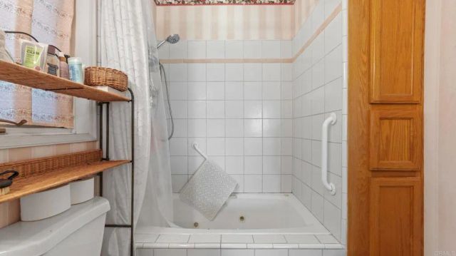 11060 San Luis Rey Dr, Valley Center, CA 92082