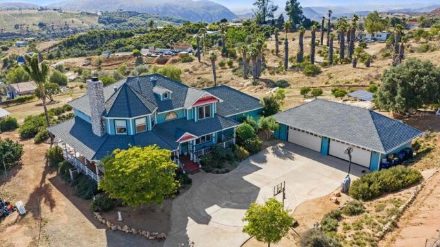11060 San Luis Rey Dr, Valley Center, CA 92082