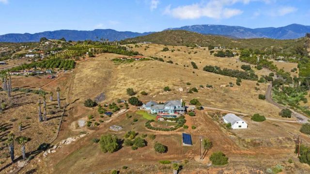 11060 San Luis Rey Dr, Valley Center, CA 92082
