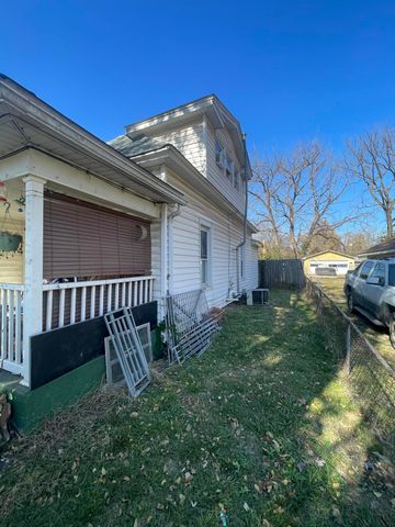 1631 W Lee Street, Springfield, MO 65803