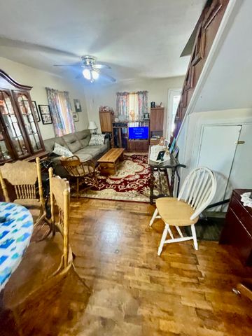 1631 W Lee Street, Springfield, MO 65803