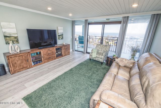 1080 Saint Joseph Street Apt 10b, Carolina Beach, NC 28428