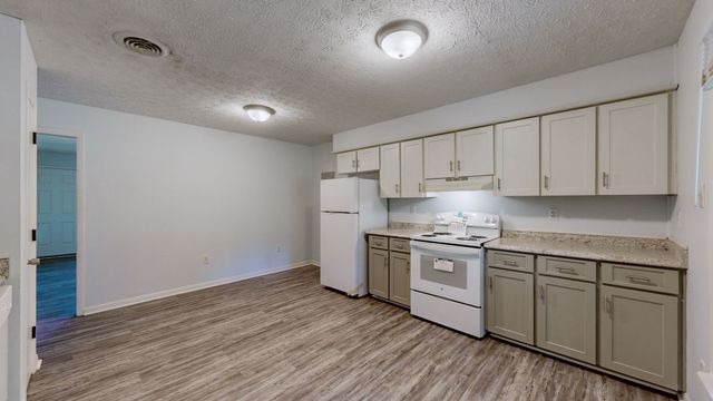 8616 Burleson Ln, Murfreesboro, TN 37129