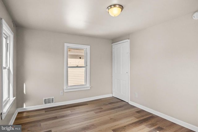 28 W MONROE ST, Paulsboro, NJ 08066