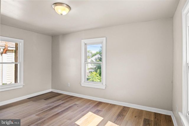 28 W MONROE ST, Paulsboro, NJ 08066