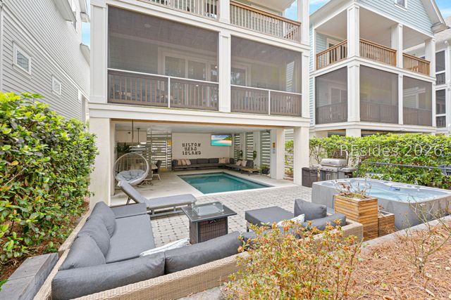 119 Sandcastle Ct, Hilton Head Island, SC 29928