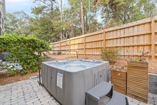 119 Sandcastle Ct, Hilton Head Island, SC 29928