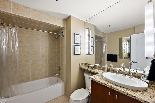 1001 W Jefferson Ave Unit 7b Avenue Bldg 300, Detroit, MI 48226