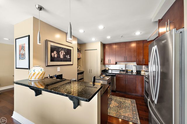 1001 W Jefferson Ave Unit 7b Avenue Bldg 300, Detroit, MI 48226