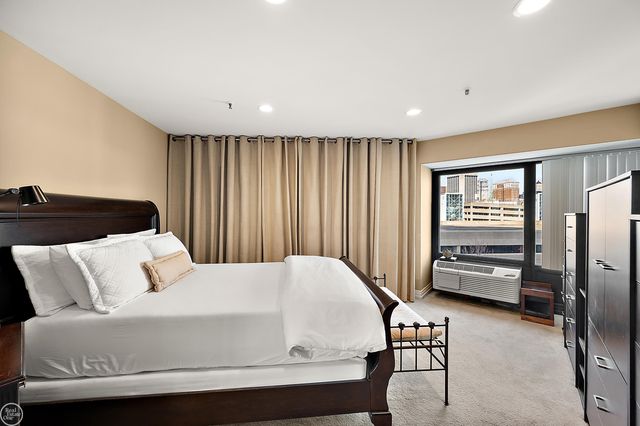 1001 W Jefferson Ave Unit 7b Avenue Bldg 300, Detroit, MI 48226