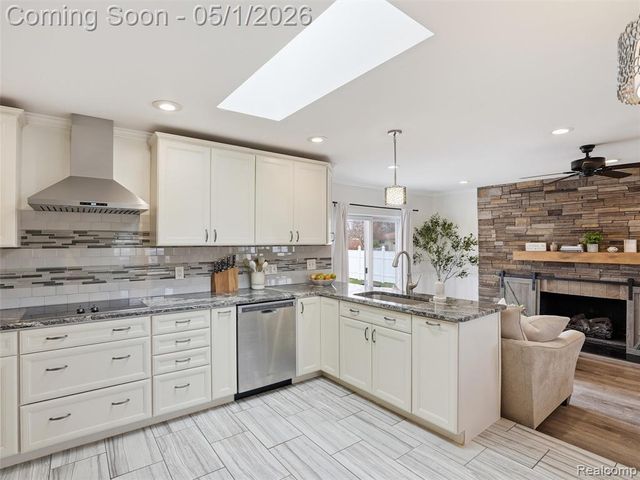 38126 Summers Street, Livonia, MI 48154