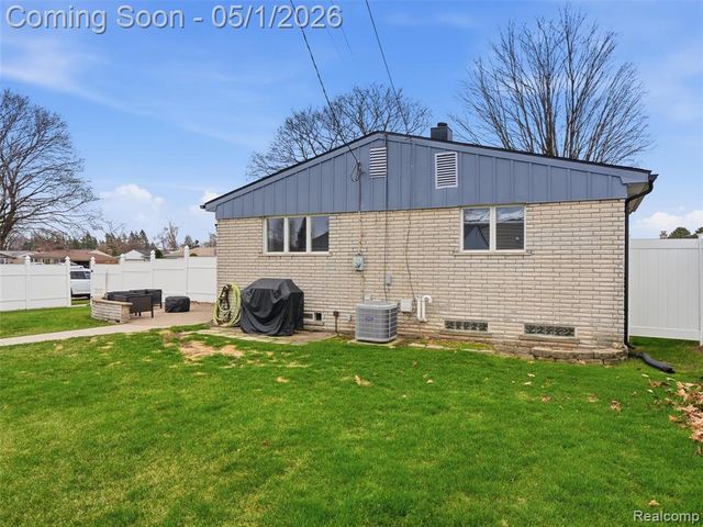 38126 Summers Street, Livonia, MI 48154
