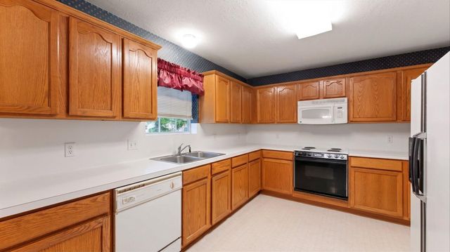 2457 Ripplewood Drive, Conroe, TX 77384