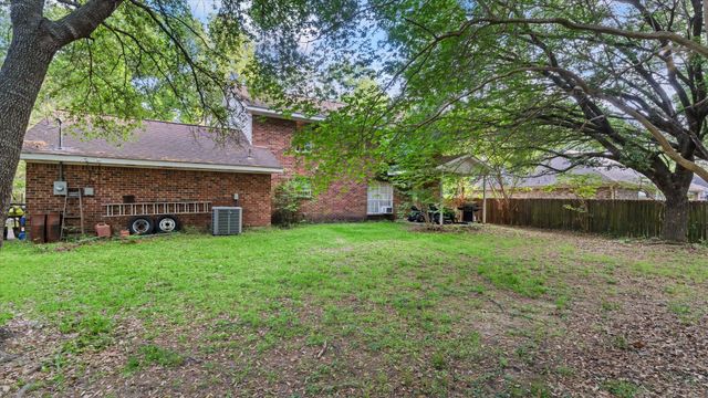 2457 Ripplewood Drive, Conroe, TX 77384