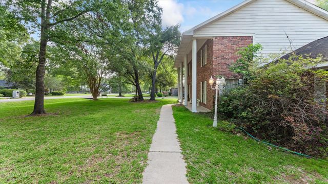 2457 Ripplewood Drive, Conroe, TX 77384