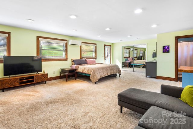 914 Catheys Creek Church Road, Brevard, NC 28712