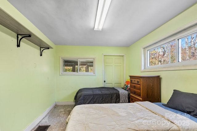 914 Catheys Creek Church Road, Brevard, NC 28712