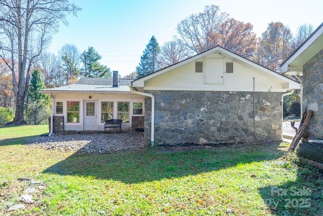 914 Catheys Creek Church Road, Brevard, NC 28712