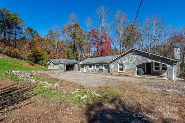 914 Catheys Creek Church Road, Brevard, NC 28712
