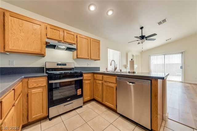 8295 Broward Lane, Las Vegas, NV 89147