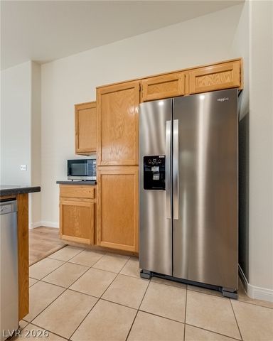 8295 Broward Lane, Las Vegas, NV 89147