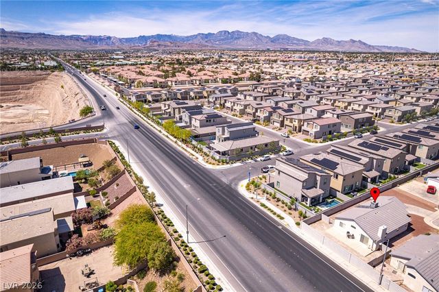 8295 Broward Lane, Las Vegas, NV 89147