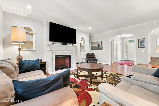 190 Wiregrass Lane, Southern Pines, NC 28387