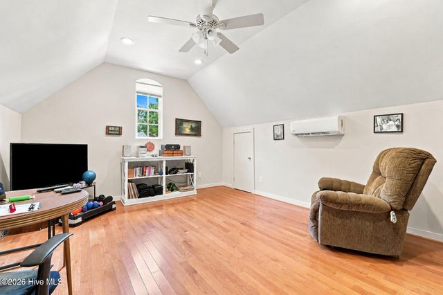 190 Wiregrass Lane, Southern Pines, NC 28387