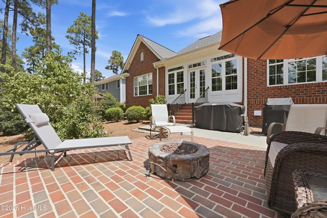 190 Wiregrass Lane, Southern Pines, NC 28387