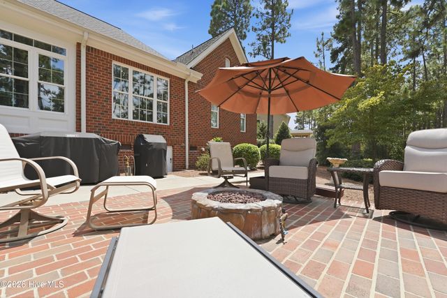 190 Wiregrass Lane, Southern Pines, NC 28387