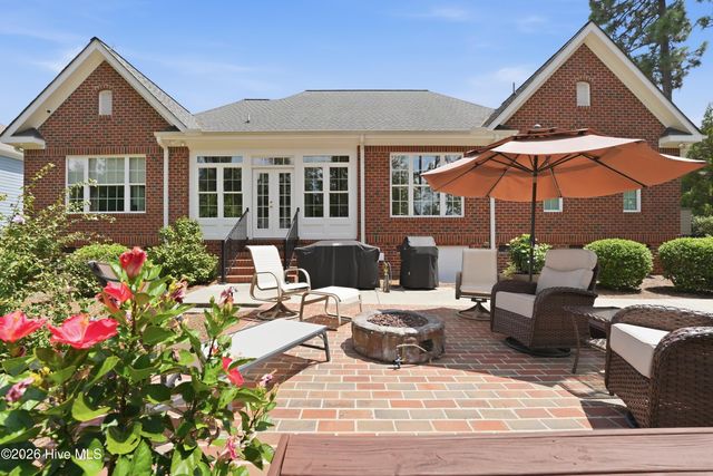 190 Wiregrass Lane, Southern Pines, NC 28387