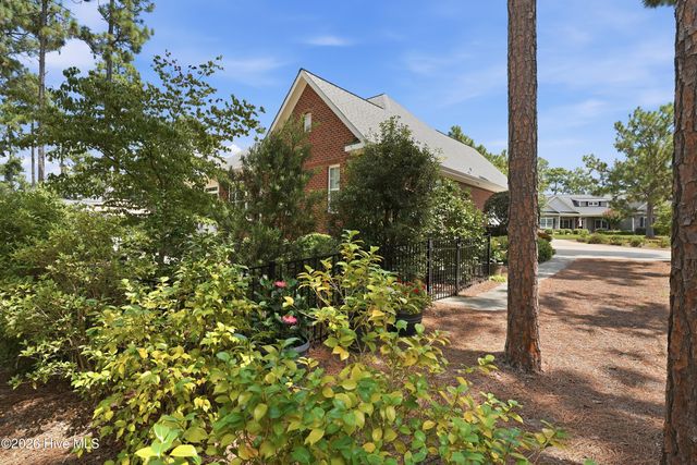 190 Wiregrass Lane, Southern Pines, NC 28387