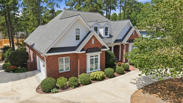 190 Wiregrass Lane, Southern Pines, NC 28387