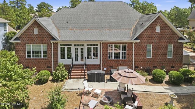 190 Wiregrass Lane, Southern Pines, NC 28387