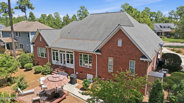 190 Wiregrass Lane, Southern Pines, NC 28387