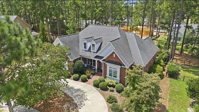 190 Wiregrass Lane, Southern Pines, NC 28387