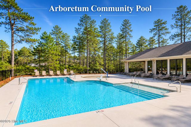 190 Wiregrass Lane, Southern Pines, NC 28387