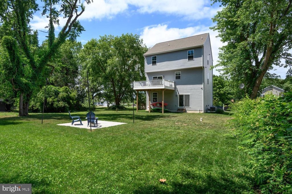 Image 11 of property listing at 335 S CAROLINA RD, Stevensville, MD 21666
